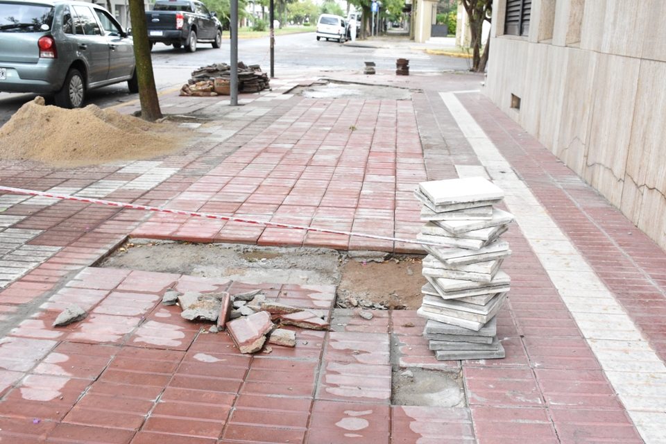 El Municipio inició la reparación de las veredas céntricas