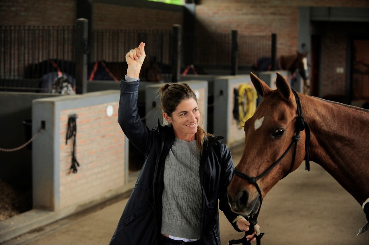 Clarín destacó a la rivadaviense Lía Salvo: “la millennial que quiere cambiar la historia del polo”