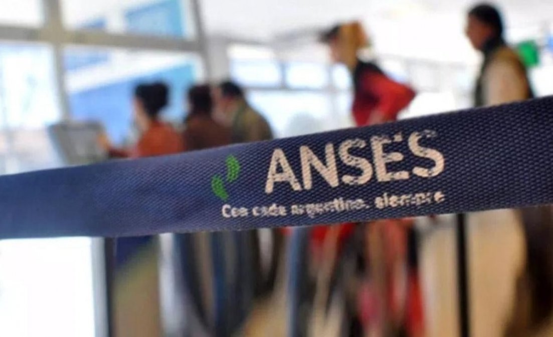 Ingreso Familiar de Emergencia: arrancó la preinscripción para cobrar el bono de 10 mil pesos