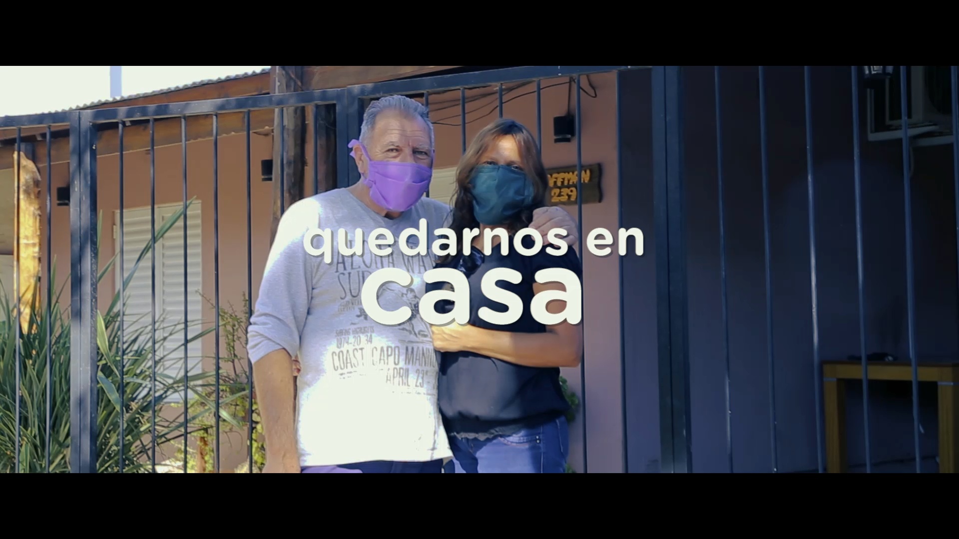 La campaña de una productora de TV “Quedate en casa, ese es tu granito de arena”