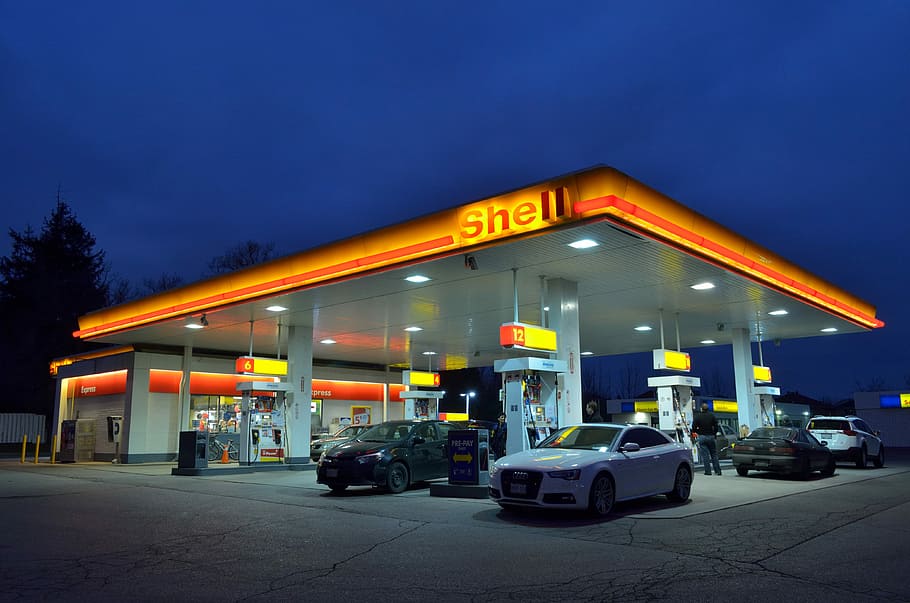 Shell y Axion aumentaron los combustibles el 11%, pero YPF no siguió la suba