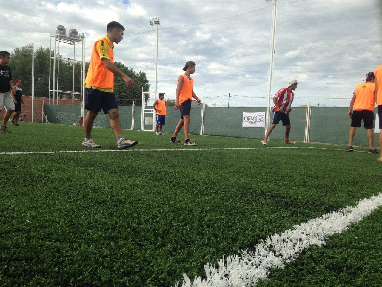 Los propietarios de canchas de fútbol 5 piden abrir: el viernes los recibe el intendente