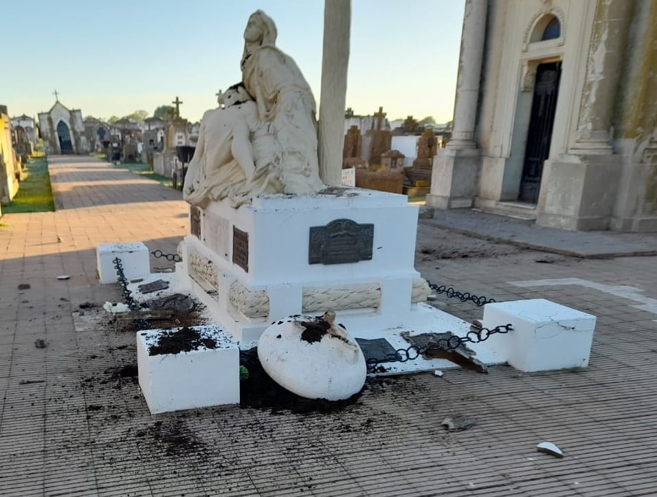 Inexplicable ataque vandálico al cementerio de Salliqueló