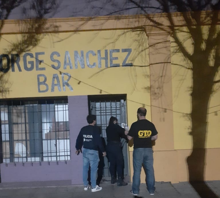 Clausuran un bar ubicado en la misma cuadra donde se desató la violencia esta madrugada