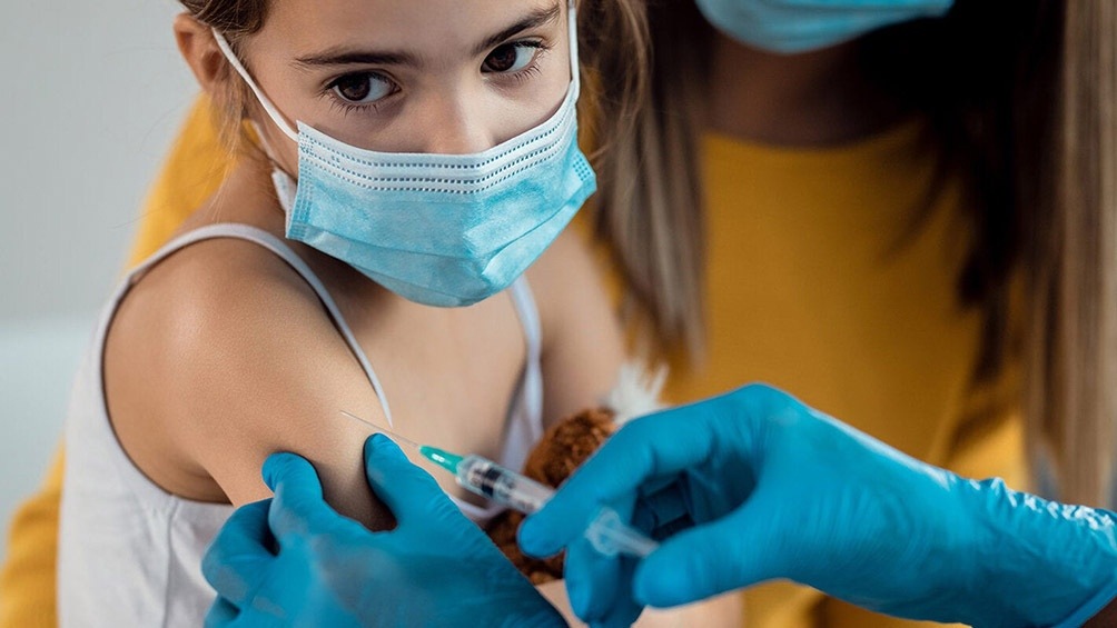 Anuncian la vacunación para niños de entre 3 y 11 años con la vacuna Sinopharm