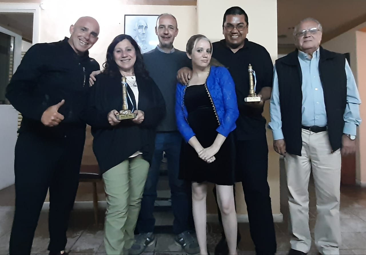 Un programa radial de Trenque Lauquen se trajo dos premios de la noche de gala del Faro de Oro