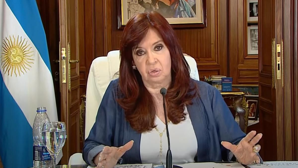 El Parlamento de la Mujer cuestionó el fallo contra Cristina y habló de una justicia “patriarcal”