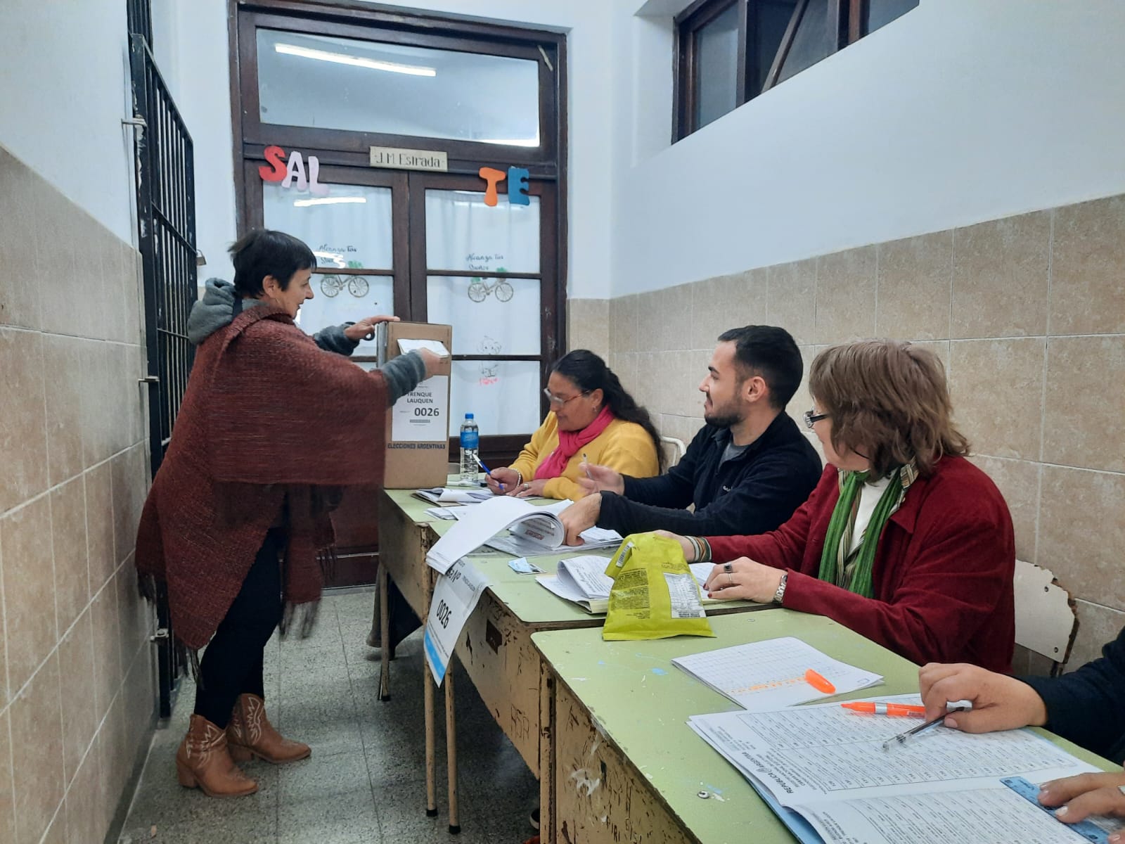 A dos horas del cierre de la votación, la participación ya supera el 60%