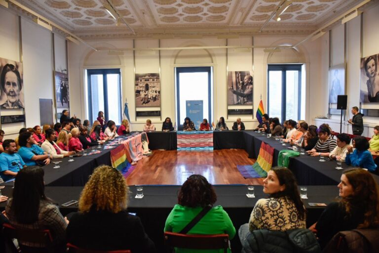 8M: el Gobierno le cambió el nombre al Salón de las Mujeres de la Casa Rosada