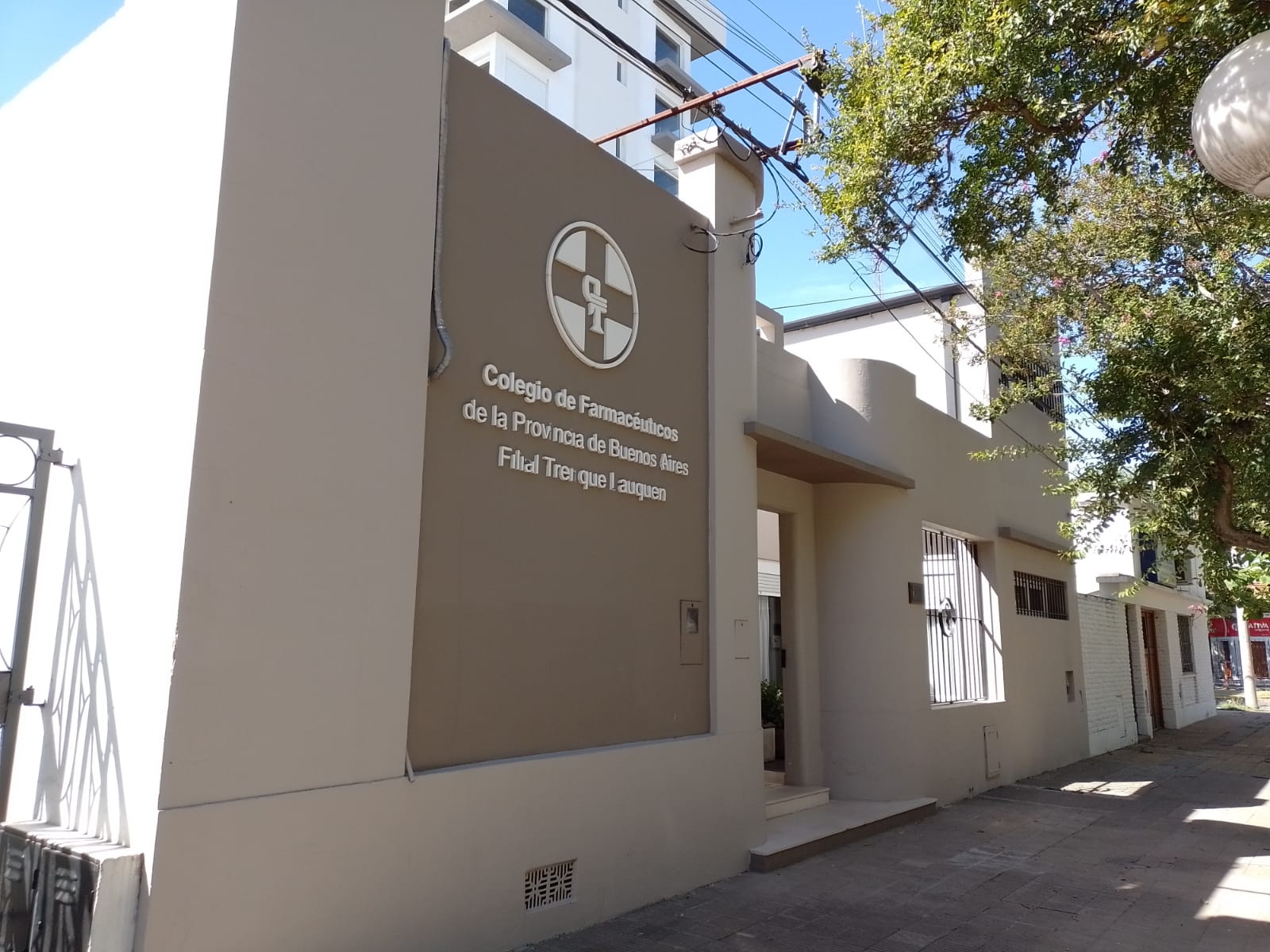 Renuevan autoridades en el Colegio de Farmacéuticos