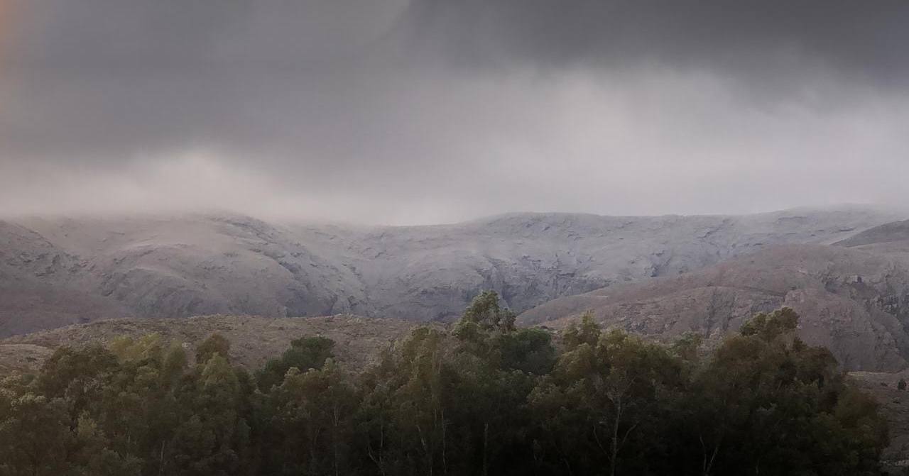 Sierra de la Ventana, y una postal que ya se tiñe de blanco en sus cerros