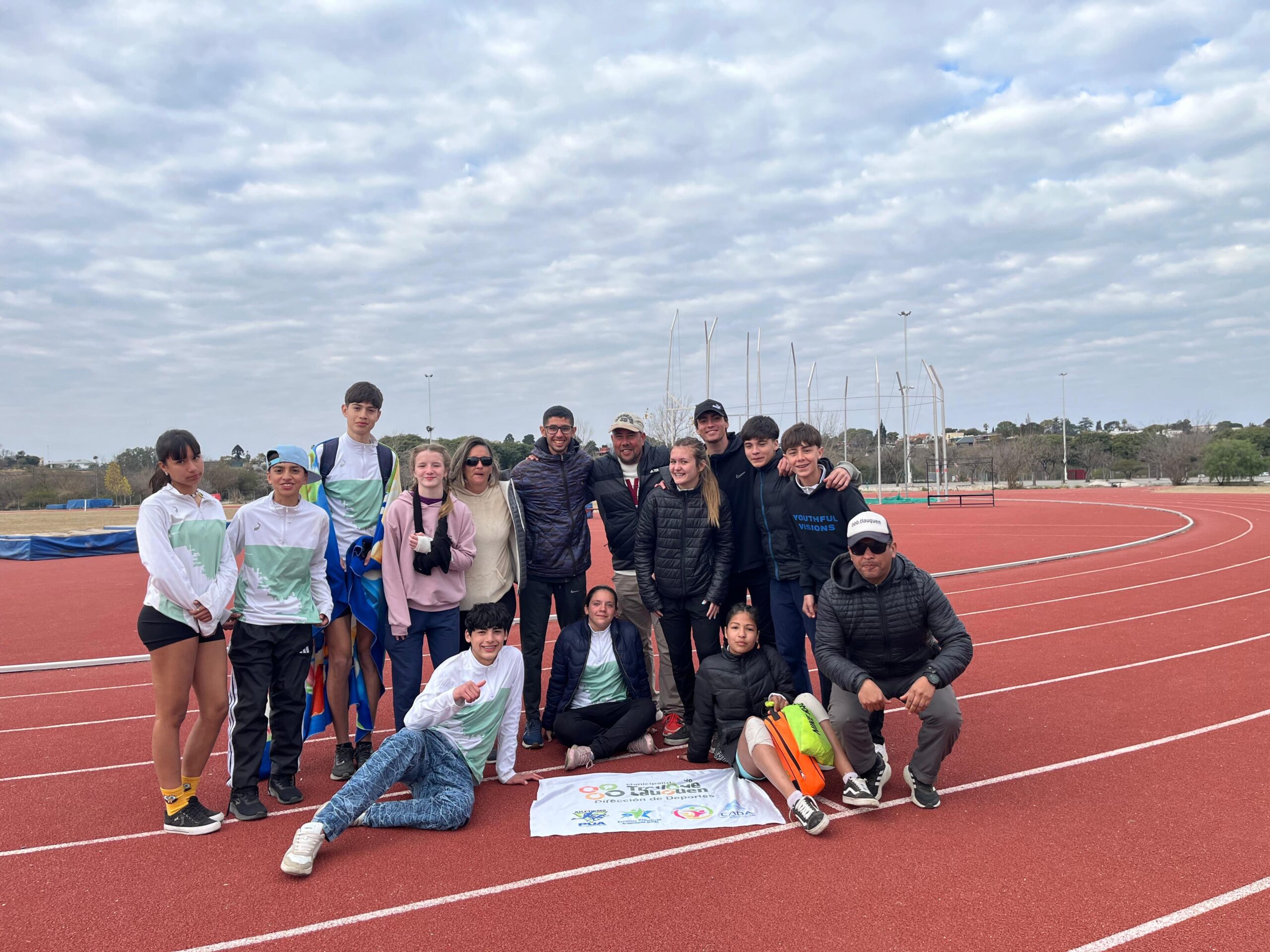 Copa nacional de clubes U16: Morena Flores, en salto en alto y Renata Barragán, en marcha, campeonas nacionales