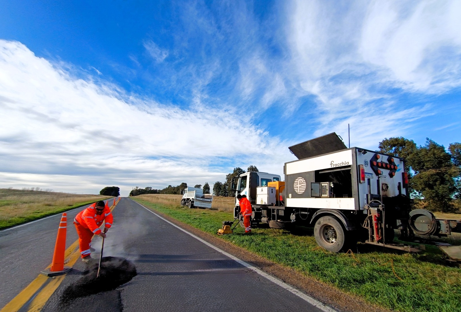 Anuncian que a finales de agosto se retomará el bacheo en la ruta 33