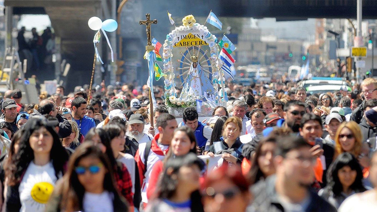 Con la participación de más de 500 vecinos, comienza la 50° peregrinación a Luján